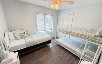 Michigan Shores Pool Retreat 33