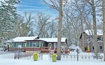 Wade's Lookout & Cabin (Both Properties) 48