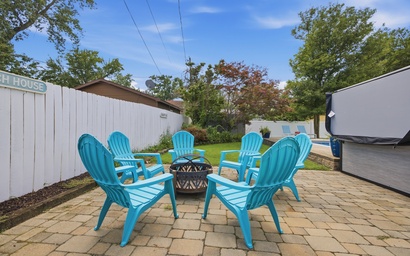 Berrien Harbor Pool House - Pool Open to Oct 8! 24