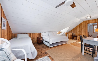 Parkside Pool Paradise 26