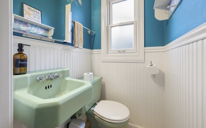 Oak & Shore Cottage 18