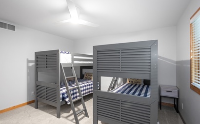 Magic on Marjeanette 5