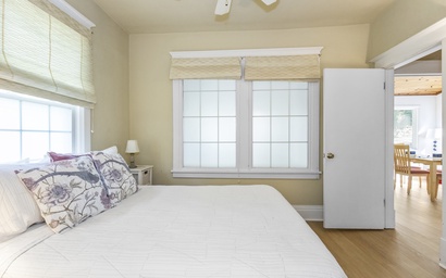 Perkins Place Pool House 27