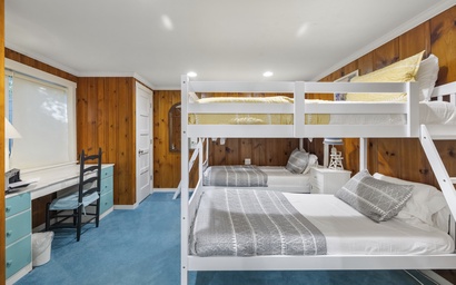 Oak & Shore Cottage 15