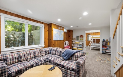 Oak & Shore Cottage 23