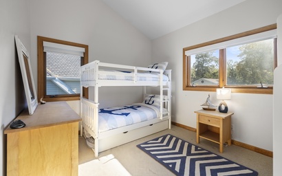 Lake Shore Living 31