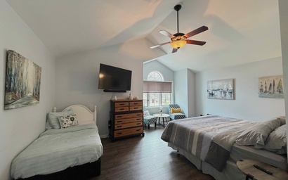 Michigan Shores Pool Retreat 36