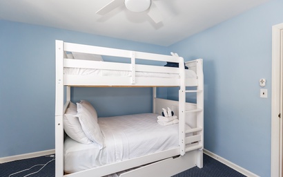 The Grand Retreat 18