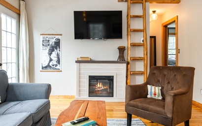 B's Retreat in Union Pier 10