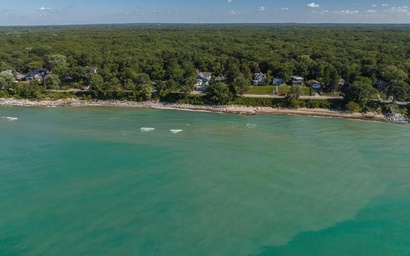 Lake Shore Living 44