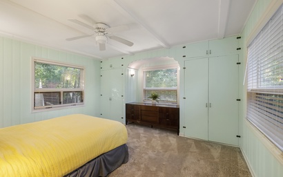 Oak & Shore Cottage 27