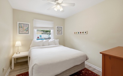 Berrien Harbor Pool House - Pool Open to Oct 8! 11