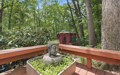 The Treehouse 23