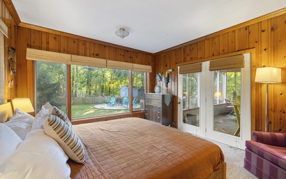 Oak & Shore Cottage 19