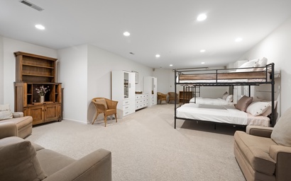 Lake Shore Living 36