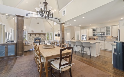 Putters Pool House 11