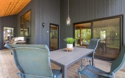 Samsara Lake House 49