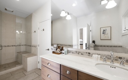 Lake Shore Living 33