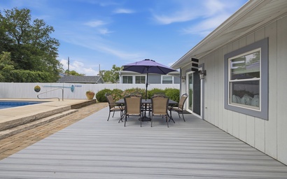 Berrien Harbor Pool House - Pool Open to Oct 8! 26