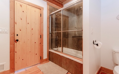 Modern Living at Lake Michigan 28