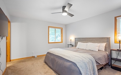 Magic on Marjeanette 16