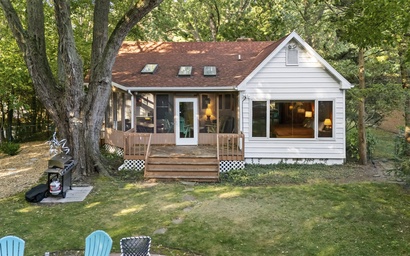 Oak & Shore Cottage 6