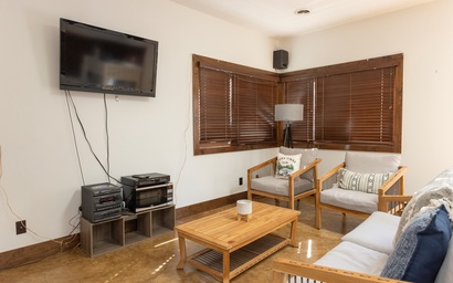 Modern Living at Lake Michigan 31