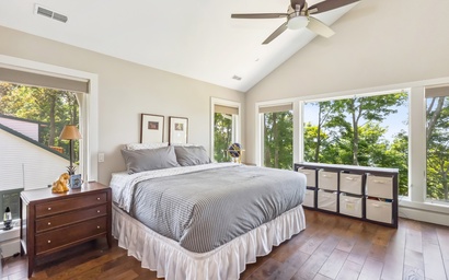 La Luna Lakeshore 32