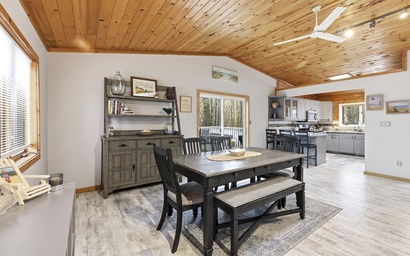Blue Creek Pool House 3
