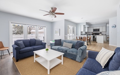 Michigan Shores Pool Retreat 16