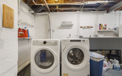 Oak & Shore Cottage 12