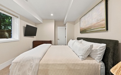 The Gowdy Oasis 24