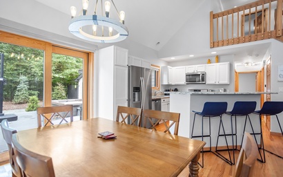 Magic on Marjeanette 8