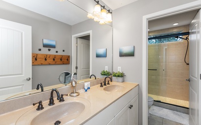 House in the Woods 25