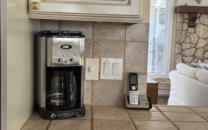 Putters Pool House 10