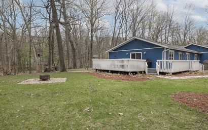 Blue Creek Pool House 20