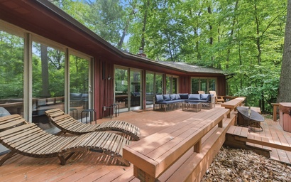 The Treehouse 22