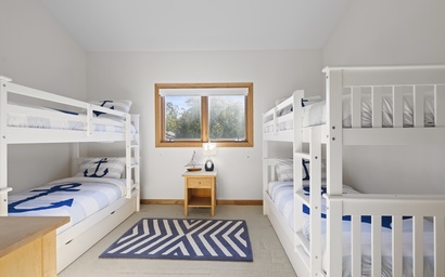 Lake Shore Living 32