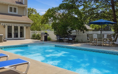 Michigan Shores Pool Retreat 53