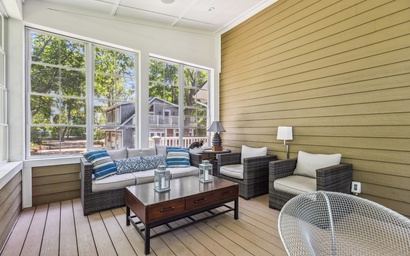 La Luna Lakeshore 13