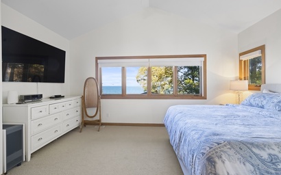 Lake Shore Living 26