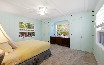 Oak & Shore Cottage 18