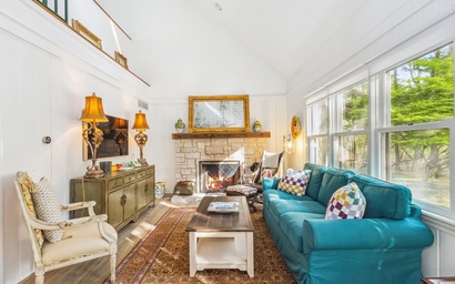 Charlie's on Comanche 9