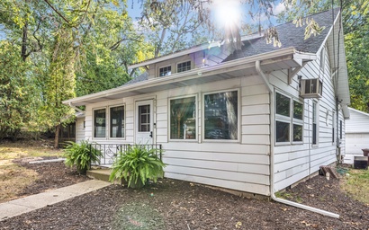 Perkins Place Pool House