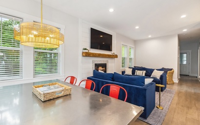 Taylor Street Retreat 9