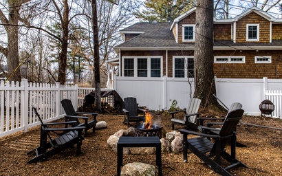 Bluebird Beach House 23