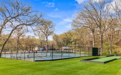 Lake Shore Living 65