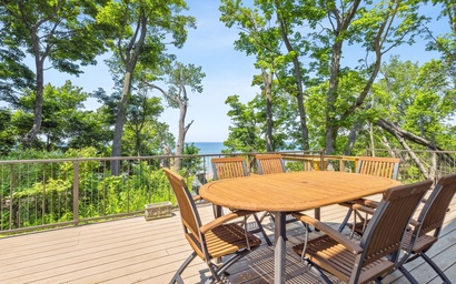 La Luna Lakeshore 37