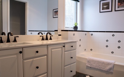 Michigan Shores Pool Retreat 23