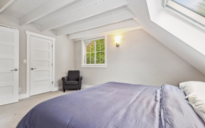 Taylor Street Retreat 19